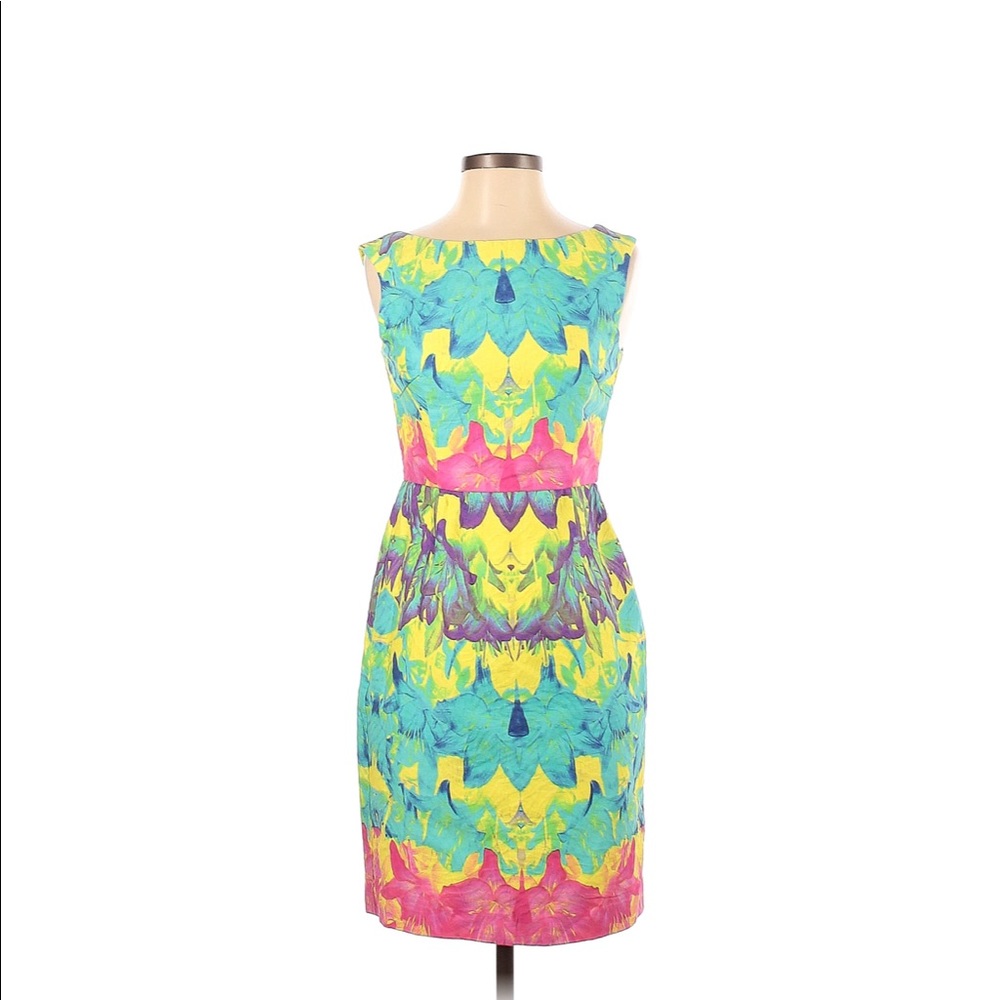 Muse Women Floral Dress | Size: 2